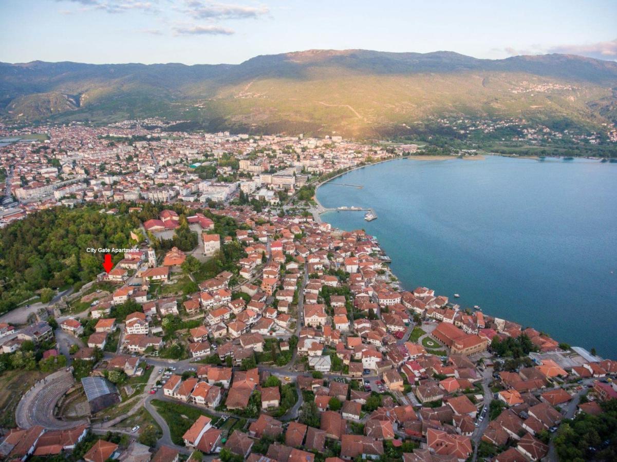 City Gate Apartment Ohrid Bagian luar foto